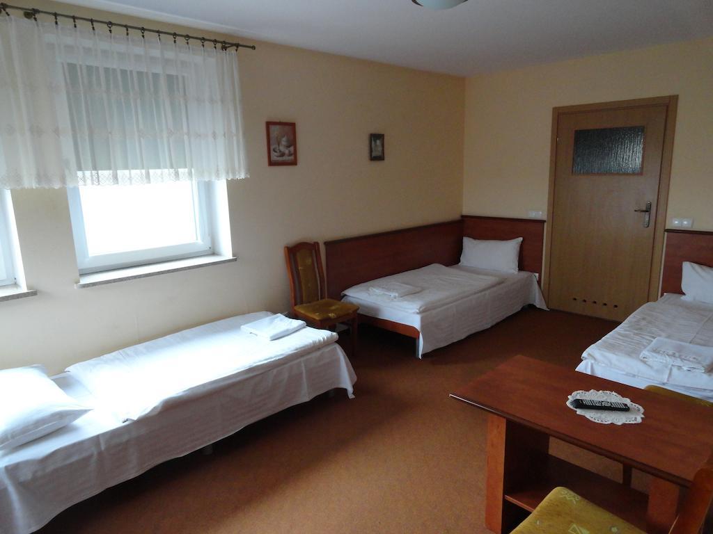Hotel Wielkopolanka Шрода-Вєлькопольска Номер фото