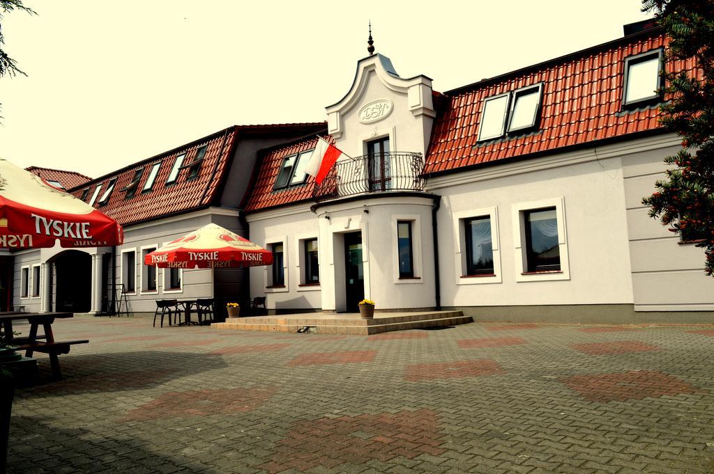 Hotel Wielkopolanka Шрода-Вєлькопольска Екстер'єр фото